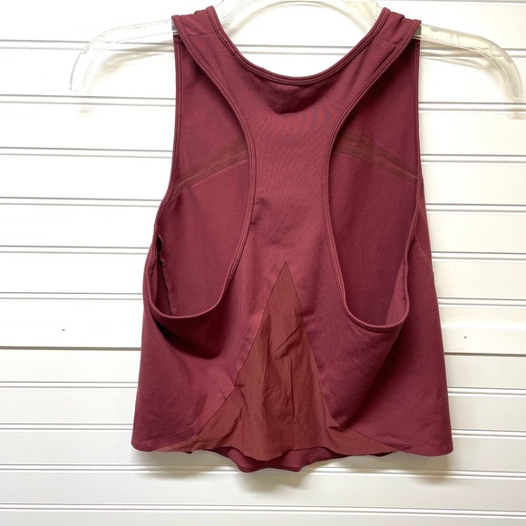 Athleta Cropped Racerback Flowy Tank With Mesh Insets - Picture 2 of 9
